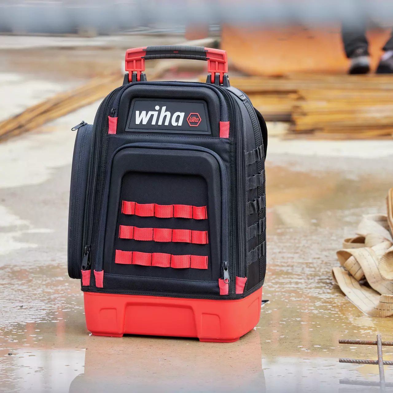 Electric 61 piece Wiha Tool backpack - Image 3